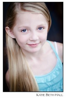 Кэти Бет Холл