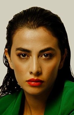 Лаура Хунчо