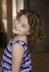 Эддисон Холли