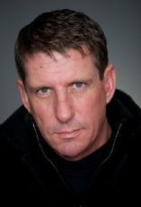 Брэд Дуглас