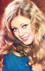 Анна Селеш