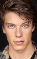 Justin Derickson