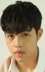 Elijah Canlas