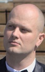 Денис Колонтай