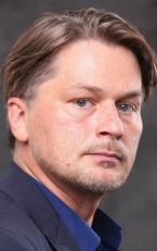 Александр Петров