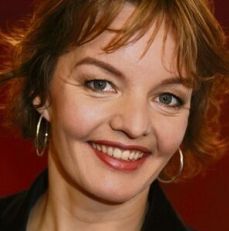 Санне Уоллис Де Фриз