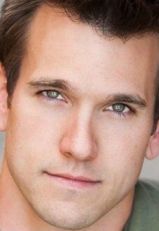 Адам Мэйфилд