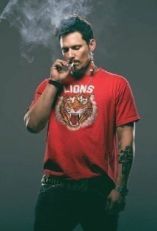 Денни Кирквуд