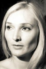 Моника Майлз