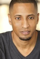 Адам Райан Ренни