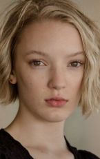 Раффиелла Чепмен