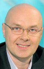 Юлиан Макаров