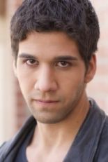 Дерек Окампо