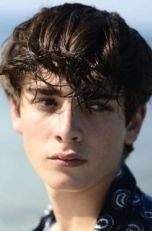 Андреа Арру