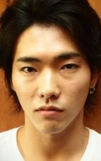 Тасуку Эмото