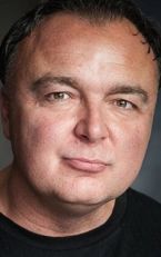 Майкл Александр