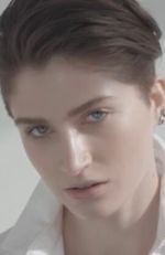 Нана Бланк