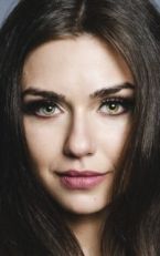 Victoria Konefal