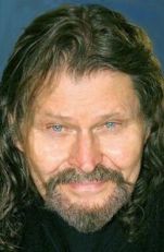 Брюс Гловер